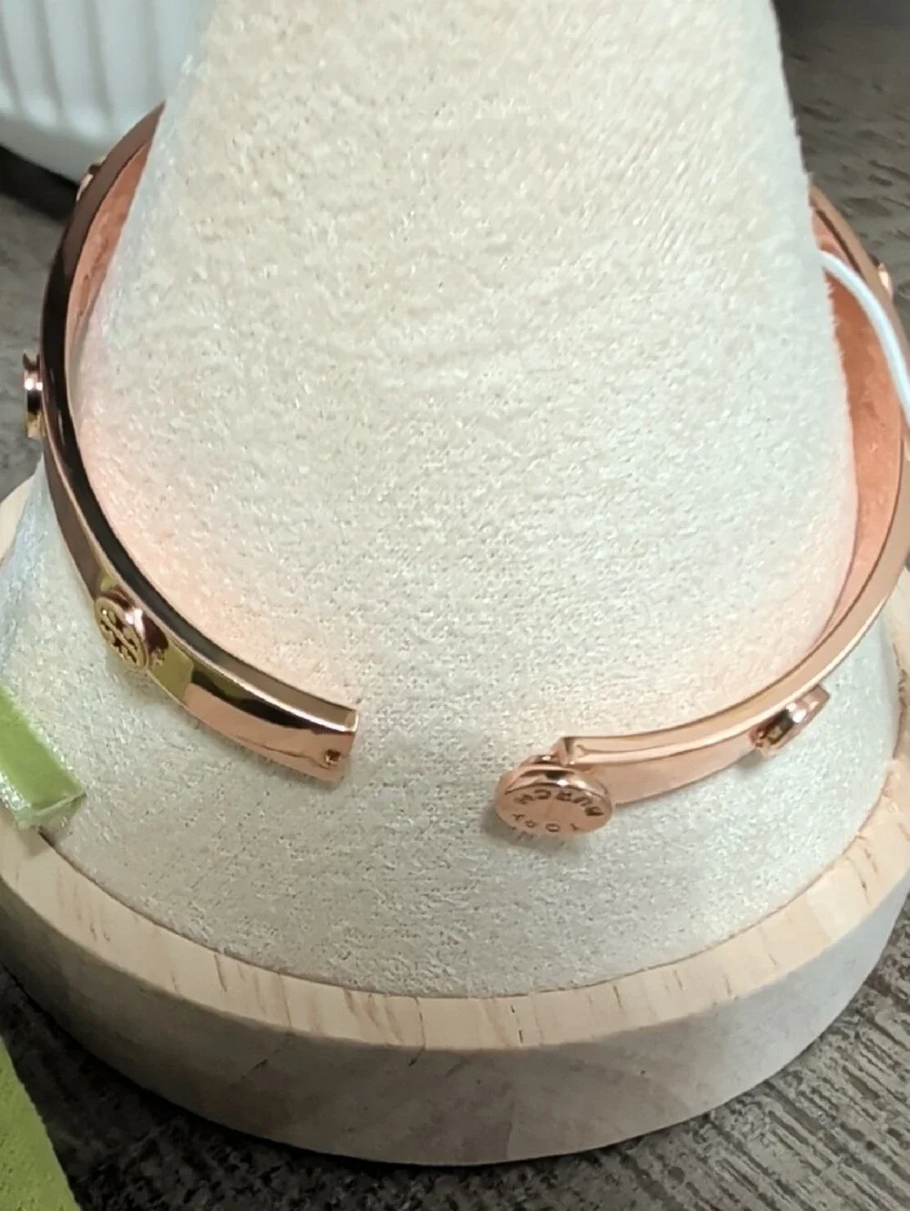 Tory Burch Rose Gold Miller Hinged Bangle NWT